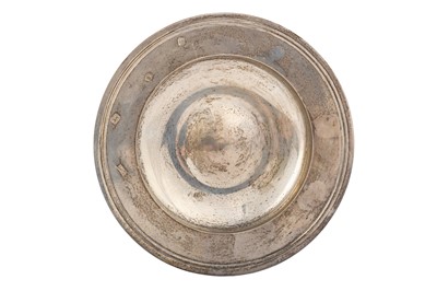 Lot 136 - ELIZABETH II SILVER BONBON DISH