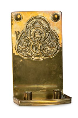 Lot 1625 - ARTS & CRAFTS BRASS WALL SCONCE