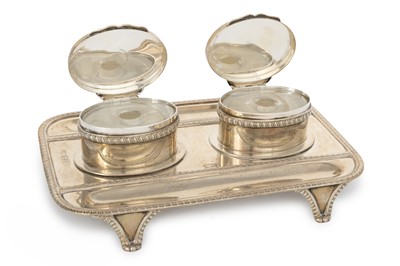 Lot 157 - EDWARD VII SILVER DESKSTAND