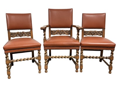 Lot 1700 - SET OF EIGHT OAK DINING CHAIRS