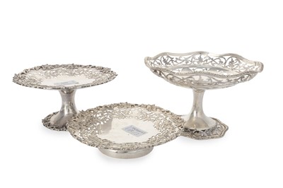 Lot 159 - GEORGE V SILVER COMPORT