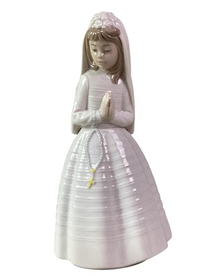 Lot 12 - NAO FIGURE OF A GIRL PRAYING