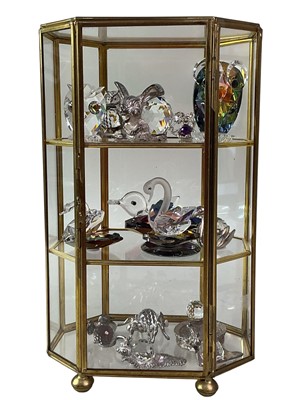 Lot 140 - GROUP OF CRYSTAL AND GLASS FIGURES AND PAPERWEIGHTS