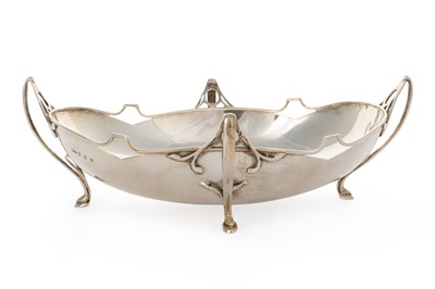 Lot 162 - SCOTTISH ART NOUVEAU SILVER COMPORT