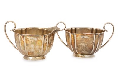Lot 167 - GEORGE V SILVER SUGAR AND CREAM