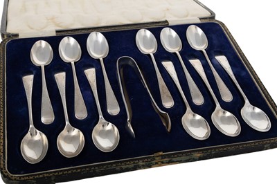 Lot 171 - SET OF TWELVE GEORGE V SILVER TEASPOONS
