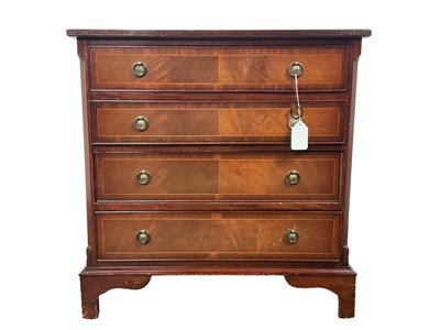 Lot 143 - MAHOGANY CHEST OF DRAWERS