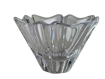 Lot 166 - ORREFORS GLASS VASE