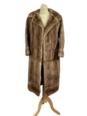 Lot 127 - MINK FUR COAT