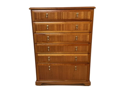 Lot 124 - REPRODUCTION CHERRY WOOD CHEST OF DRAWERS