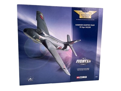 Lot 180 - GROUP OF CORGI AND OTHER MODEL MILITARY AIRCRAFT MODELS