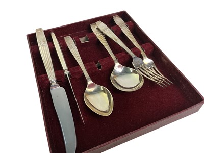 Lot 193 - GROUP OF PLATED TABLE CUTLERY
