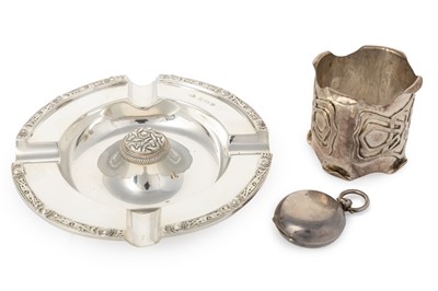 Lot 179 - ELIZABETH II SILVER ASH DISH