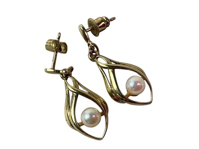 Lot 194 - PAIR OF GOLD EARRINGS