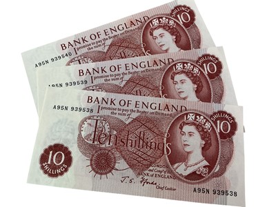 Lot 332 - TEN BANK OF ENGLAND TEN SHILLING NOTES