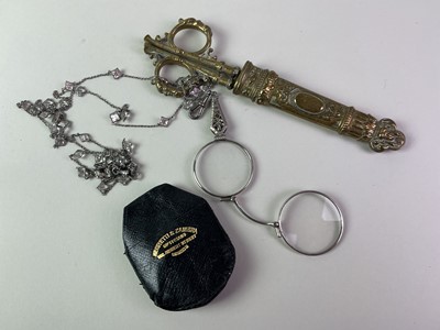 Lot 394 - LATE VICTORIAN LORGNETTE