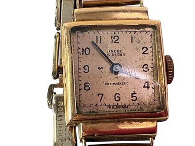 Lot 412 - VINTAGE MANUAL WIND WRIST WATCH