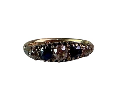 Lot 439 - SAPPHIRE AND DIAMOND DRESS RING