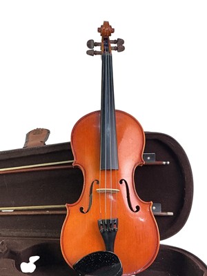 Lot 447 - MODERN VIOLIN