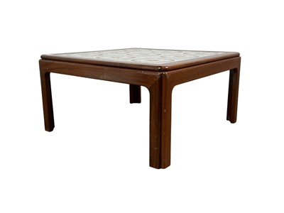 Lot 547 - TEAK COFFEE TABLE