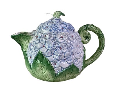 Lot 559 - FITZ & FLOYD OCI BLUE HYDRANGEA TEA SERVICE