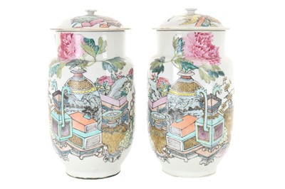 Lot 870 - PAIR OF CHINESE FAMILLE ROSE LIDDED VASES
